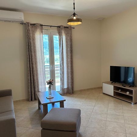 Georgia'S Guesthouse Καλαμπάκα Εξωτερικό φωτογραφία