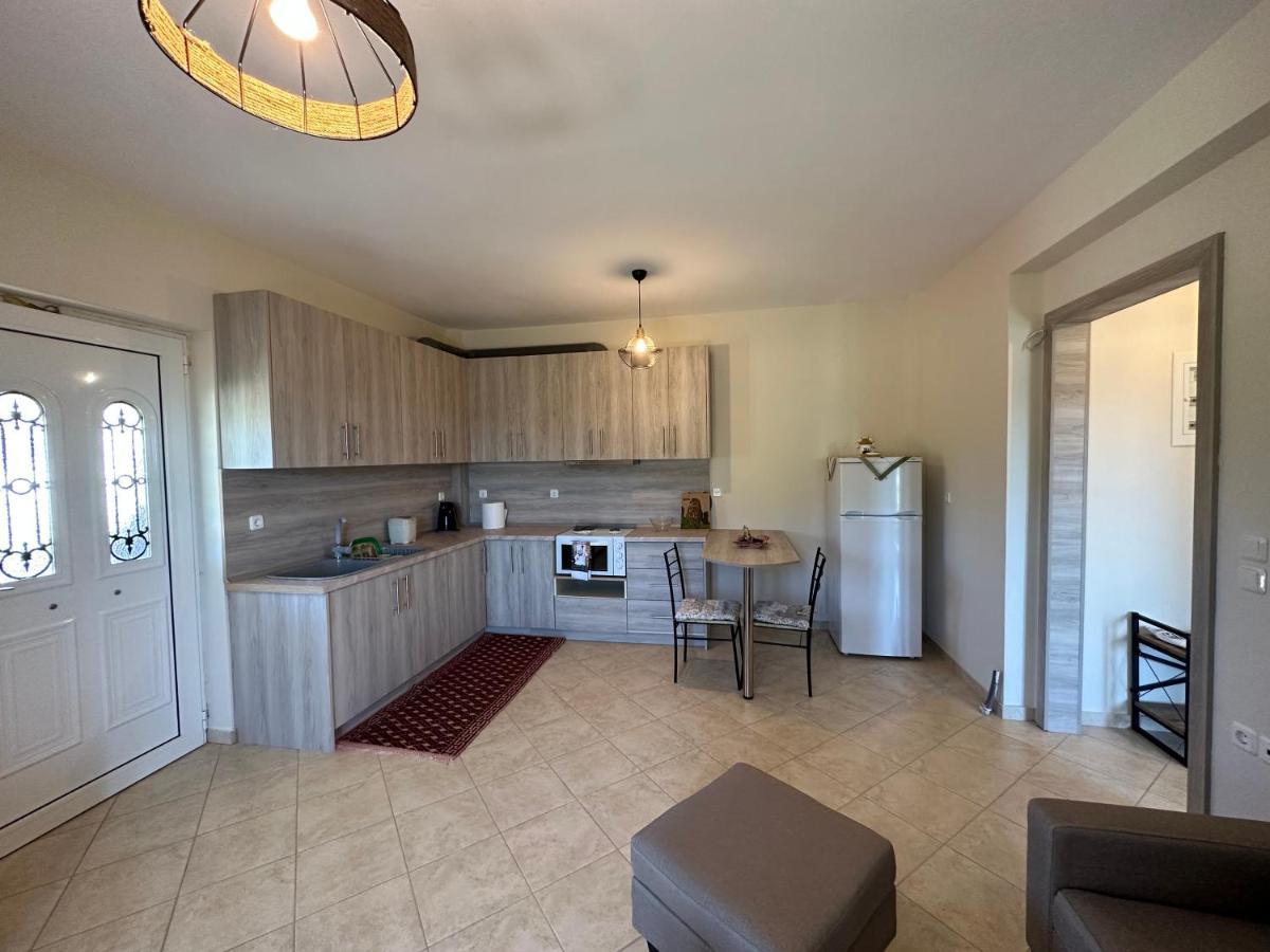 Georgia'S Guesthouse Καλαμπάκα Εξωτερικό φωτογραφία