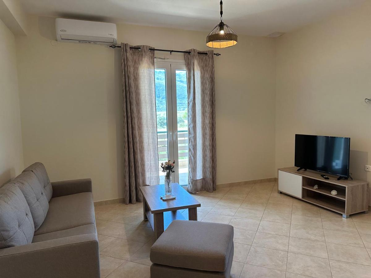 Georgia'S Guesthouse Καλαμπάκα Εξωτερικό φωτογραφία
